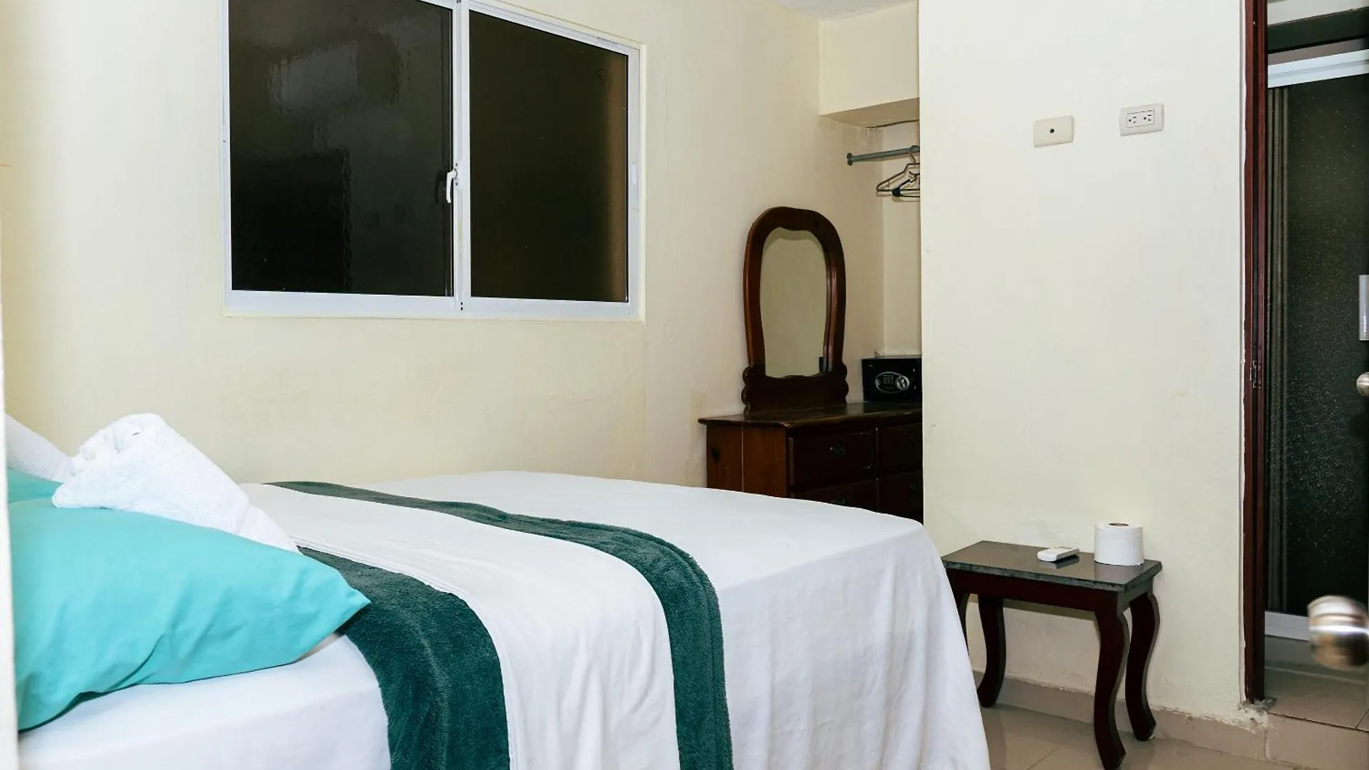Bnb Tropical Island Aparthotel - Corales Del Sur - Santo Domingo Este La Viva ドミニカ共和国