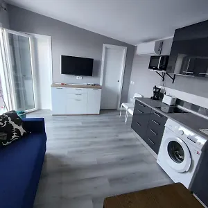 https://casa-iulian.es-andalucia.com