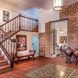 https://colonial-154-h-boutique.comcaribbean.com